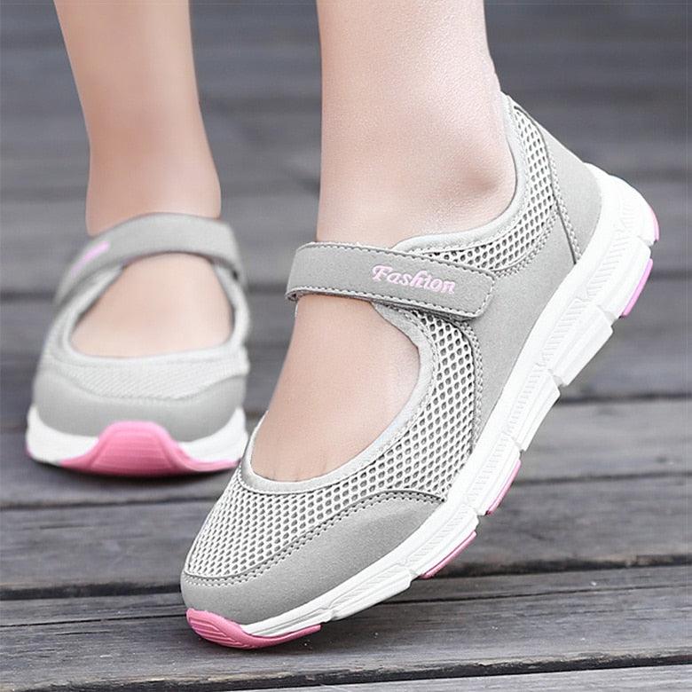 Womens Comfortable Flat Sole Casual Sneakers - Elysian